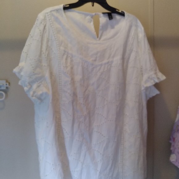 Lane Bryant White Cotton Eyelet Short Sleeve Top - Picture 1 of 3